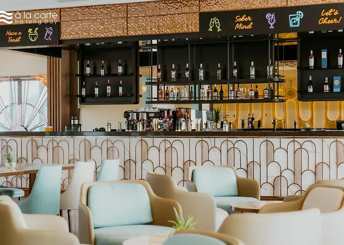 A La Carte Paradise Bay Hạ Long